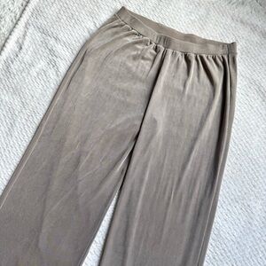 Chico's Travelers No Tummy Wide Leg Pull On Pants Size 2 US L 12 Slinky Beige